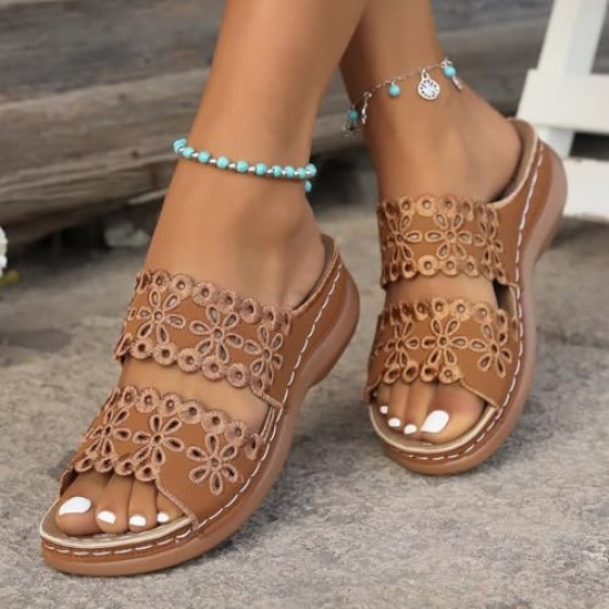 Flip flops for Women Slippers & Sandals Lightweight Non-slip Outdoor Walking Sandals, Open Toe Beach Slippers